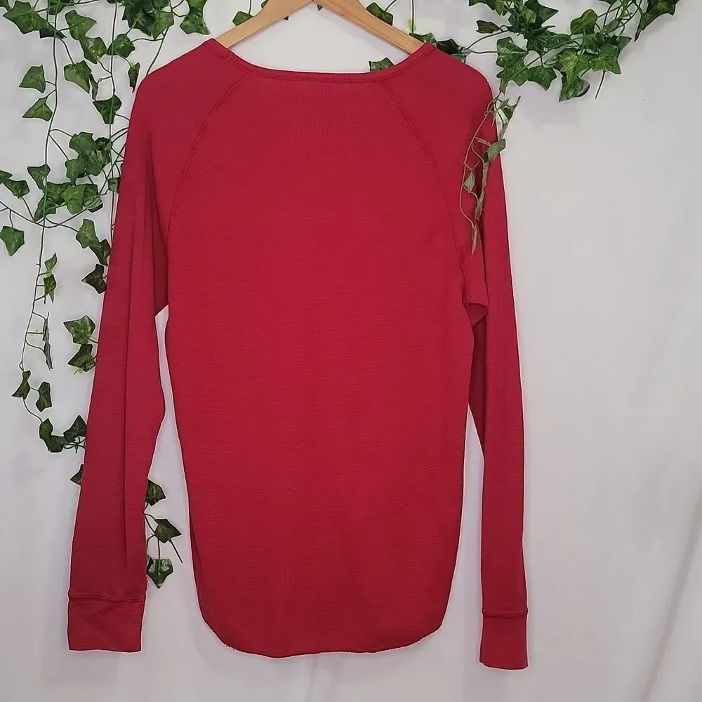 American Eagle. Red Long Sleeve Thermal Shirt. Size Large. EUC